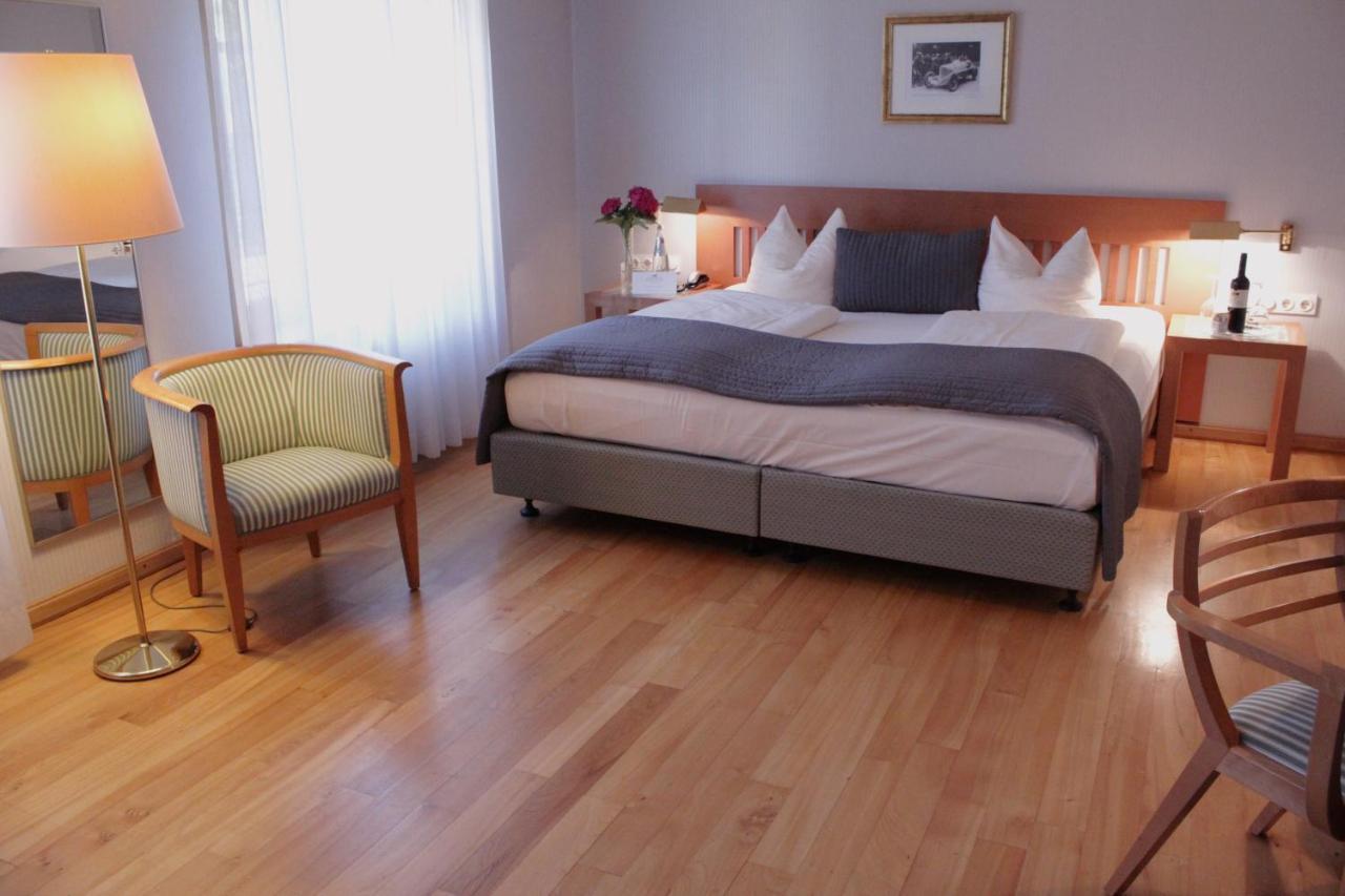 Schlosshotel Kassel Ngoại thất bức ảnh