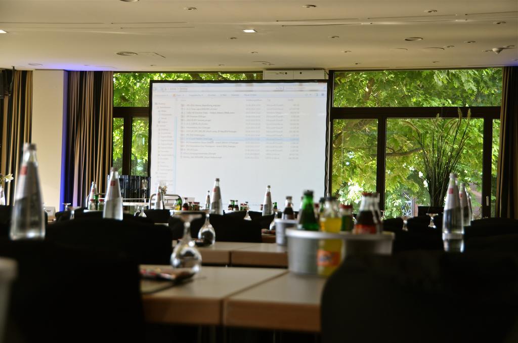 Schlosshotel Kassel Ngoại thất bức ảnh