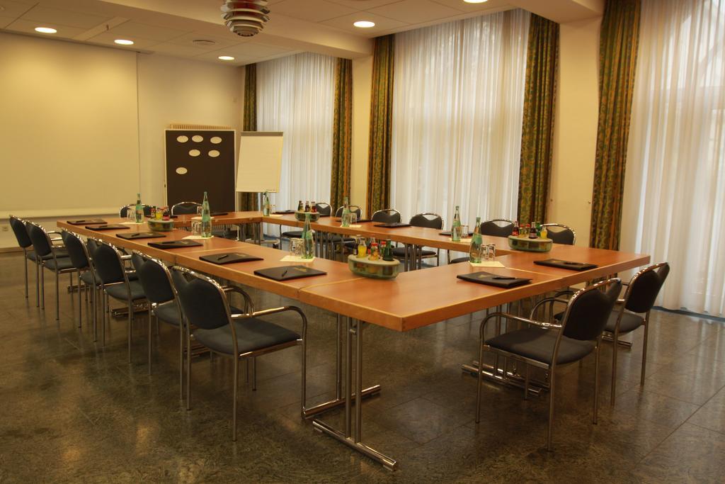 Schlosshotel Kassel Ngoại thất bức ảnh